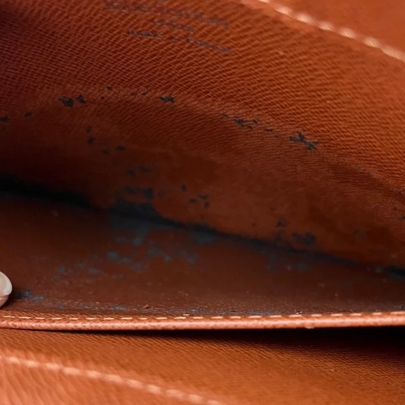 Louis Vuitton Orsay Clutch MUST GO!! MOVING OVERSEAS - Picture 11 of 15